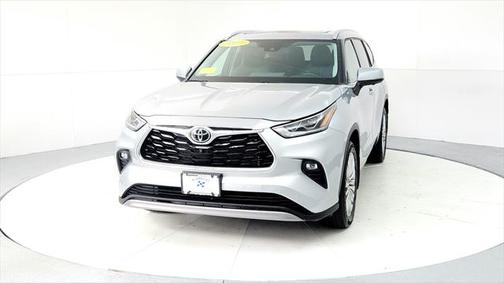 2023 Toyota Highlander Platinum