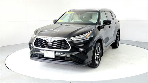 2020 Toyota Highlander Hybrid XLE