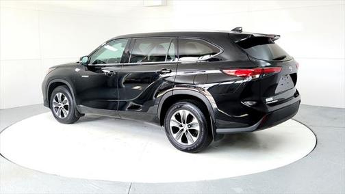 2020 Toyota Highlander Hybrid XLE