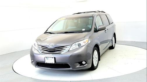 2017 Toyota Sienna XLE Premium