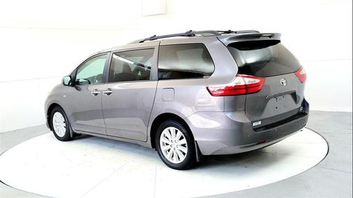 2017 Toyota Sienna XLE Premium