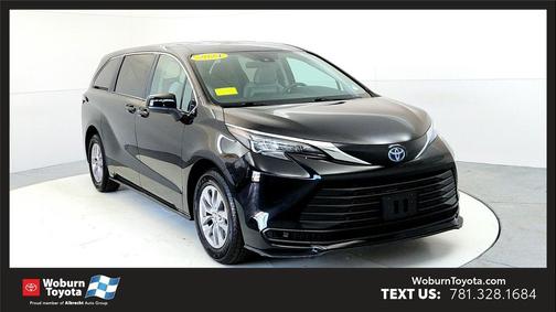 2024 Toyota Sienna LE