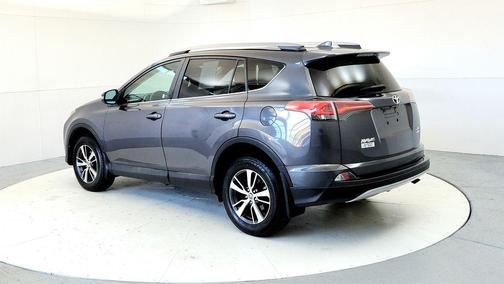 Magnetic Gray Metallic 2018 Toyota RAV4 XLE