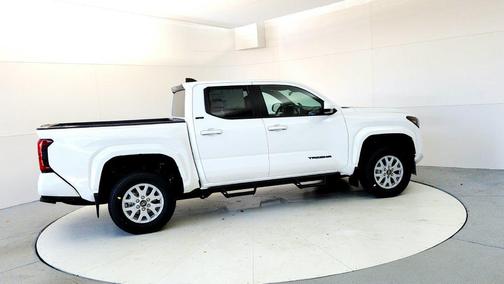 Ice Cap 2026 Toyota Tacoma SR5