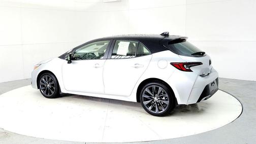 Classic Silver Metallic/Midnight Black Metallic 2025 Toyota Corolla XSE