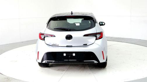 Classic Silver Metallic/Midnight Black Metallic 2025 Toyota Corolla XSE