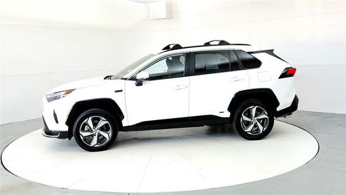 2024 Toyota RAV4 Prime SE