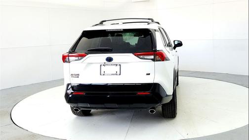 2024 Toyota RAV4 Prime SE