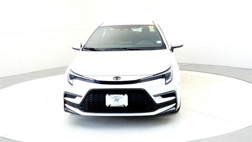 Wind Chill Pearl 2026 Toyota Corolla SE