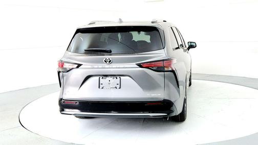 Heavy Metal 2026 Toyota Sienna Platinum