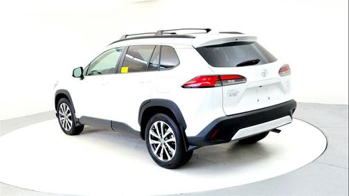 2022 Toyota Corolla Cross XLE