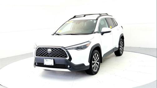 2022 Toyota Corolla Cross XLE