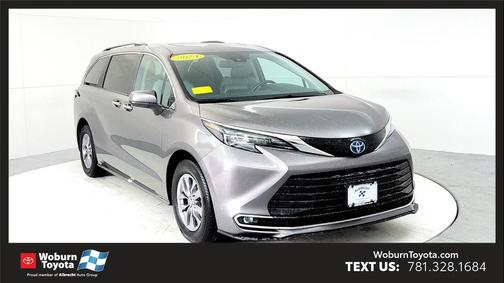 2024 Toyota Sienna XLE