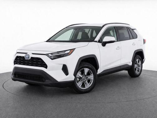 Ice Cap 2024 Toyota RAV4 Hybrid XLE