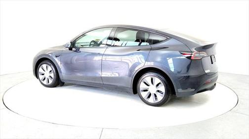 2024 Tesla Model Y Long Range Dual Motor All-Wheel Drive