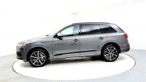 2021 Audi Q7 55 Premium Plus