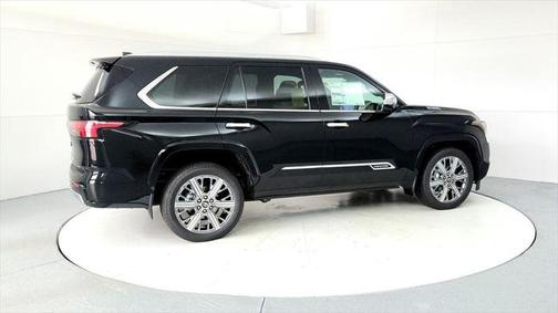 2025 Toyota Sequoia Capstone