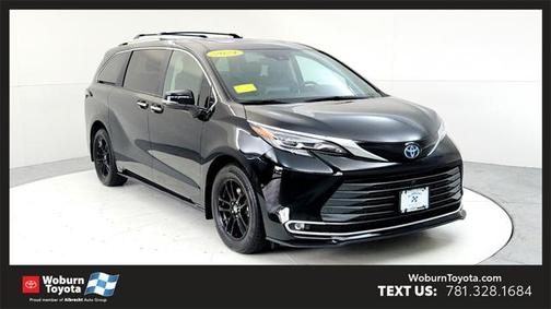 2024 Toyota Sienna Platinum 7 Passenger