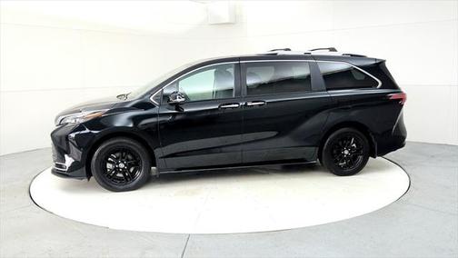 2024 Toyota Sienna Platinum 7 Passenger