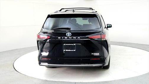 2024 Toyota Sienna Platinum 7 Passenger