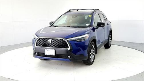2025 Toyota Corolla Cross XLE