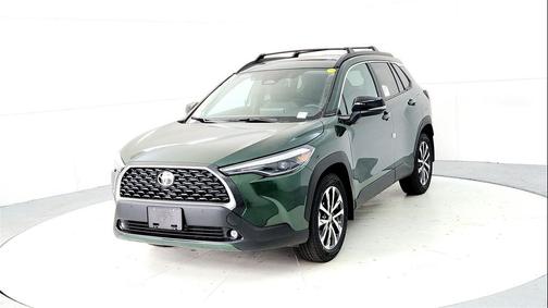 2025 Toyota Corolla Cross XLE