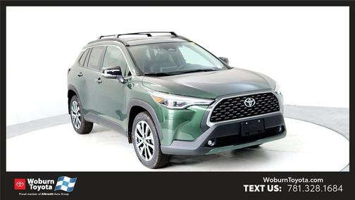 2025 Toyota Corolla Cross XLE