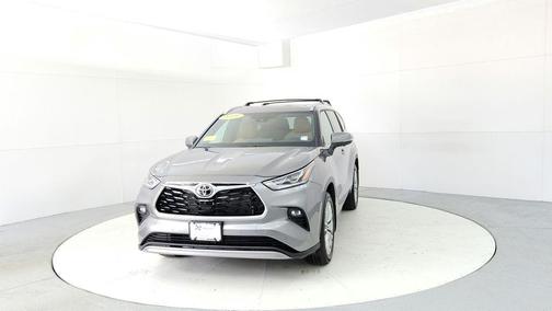 Heavy Metal 2026 Toyota Highlander Platinum