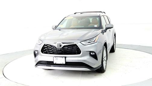 Heavy Metal 2026 Toyota Highlander Platinum