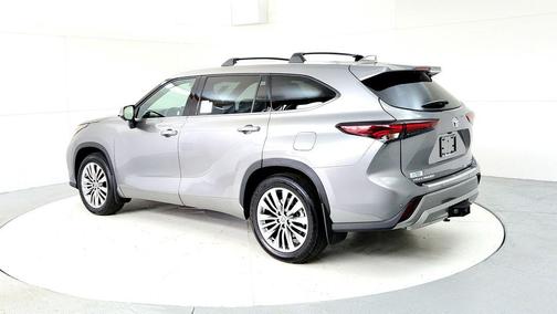 Heavy Metal 2026 Toyota Highlander Platinum