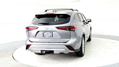 Heavy Metal 2026 Toyota Highlander Platinum