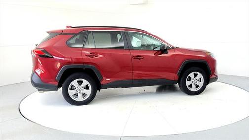 2022 Toyota RAV4 Hybrid LE