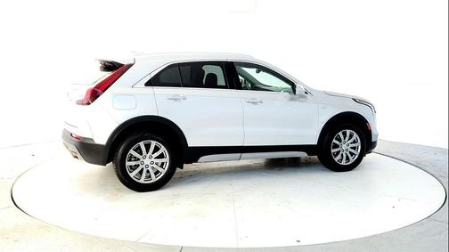 2021 Cadillac XT4 Premium Luxury