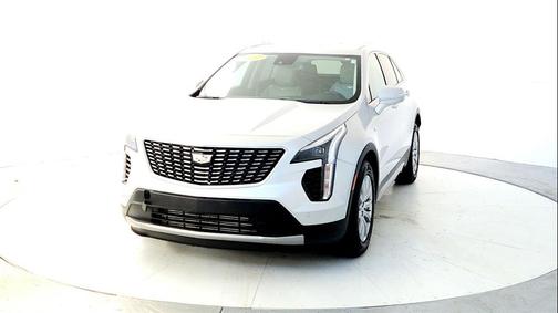 2021 Cadillac XT4 Premium Luxury