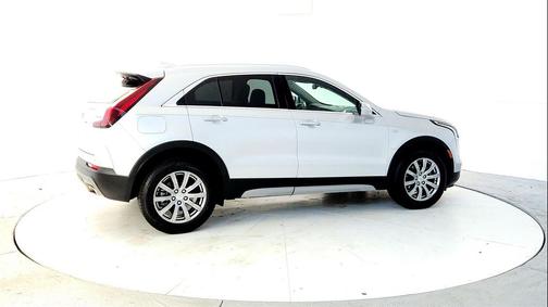 2021 Cadillac XT4 Premium Luxury