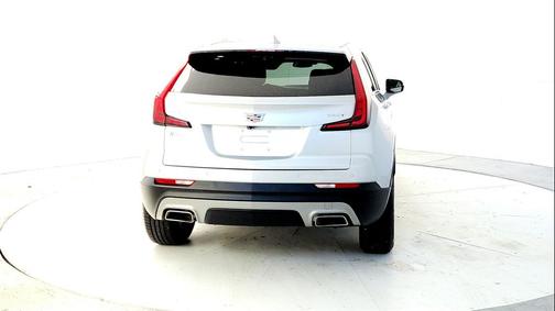 2021 Cadillac XT4 Premium Luxury