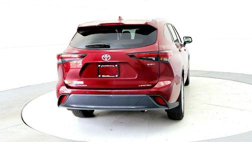 Ruby Flare Pearl 2026 Toyota Highlander Hybrid Limited