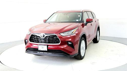 Ruby Flare Pearl 2026 Toyota Highlander Hybrid Limited
