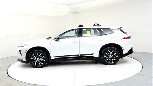 2026 Toyota Crown Signia XLE