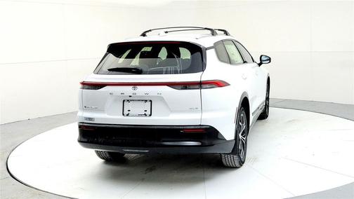 2026 Toyota Crown Signia XLE