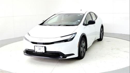 Wind Chill Pearl 2026 Toyota Prius LE