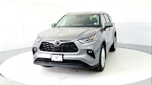 Heavy Metal 2026 Toyota Highlander Hybrid Limited