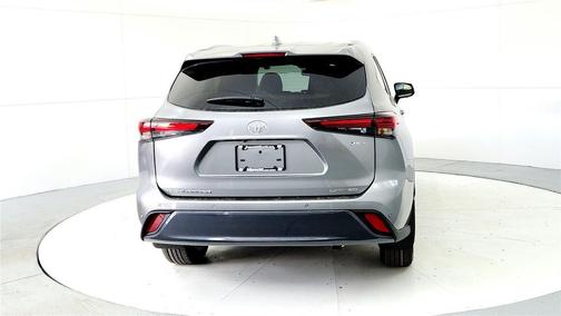 Heavy Metal 2026 Toyota Highlander Hybrid Limited