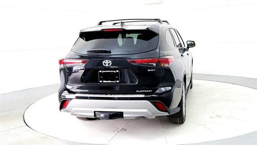 Midnight Black Metallic 2026 Toyota Highlander Hybrid Platinum