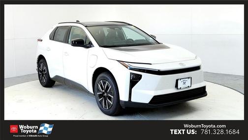 Wind Chill Pearl 2026 Toyota bZ XLE
