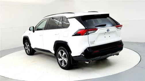 2024 Toyota RAV4 Prime SE