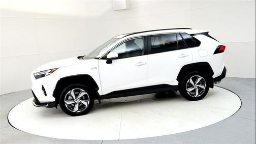 2024 Toyota RAV4 Prime SE