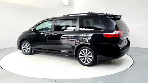 2020 Toyota Sienna Limited Premium