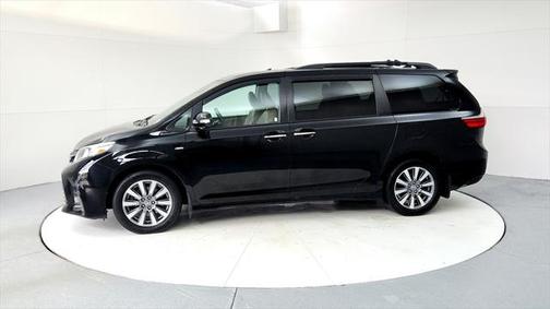 2020 Toyota Sienna Limited Premium