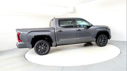 2026 Toyota Tundra Hybrid Platinum